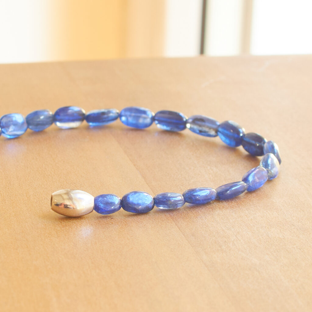 Kyanit-Kette Schmuckatelier Egger